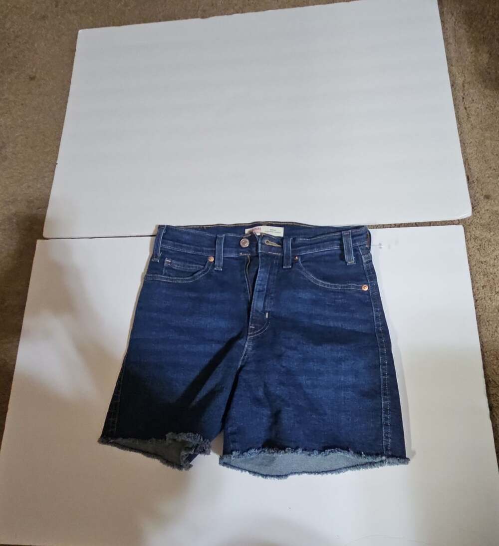 Signature by Levi Strauss Heritage High-Rise Shorts Size 4 W27 Denim